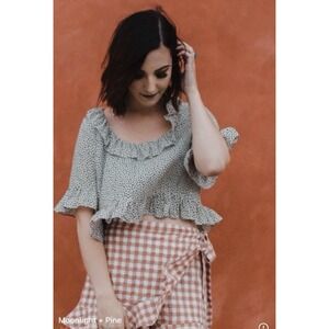 Star Print Size Small Ruffle Hem Crop Top Women's Flowy Boho Indie Blouse